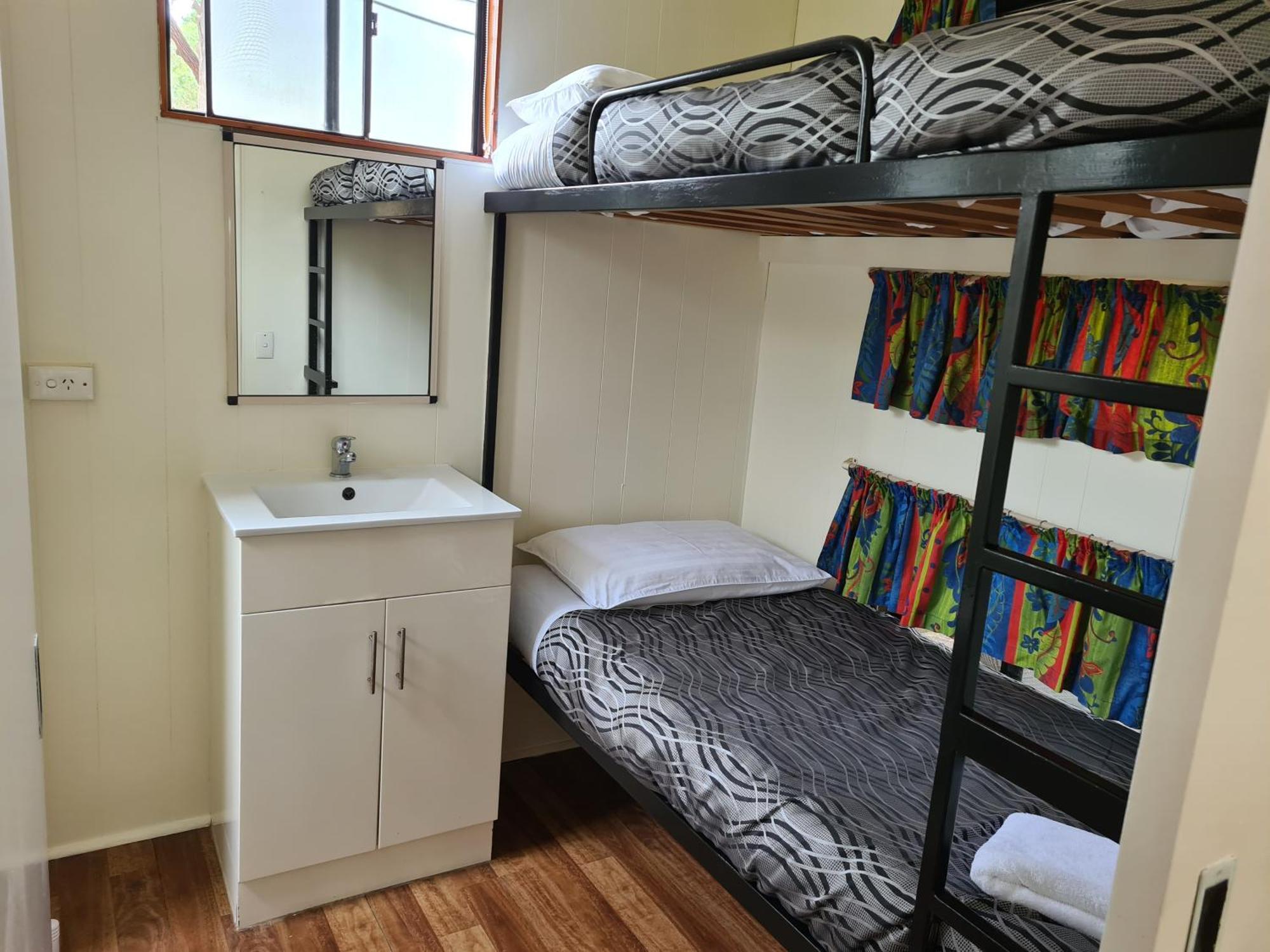 Mallacoota'S Shady Gully Caravan Park Экстерьер фото