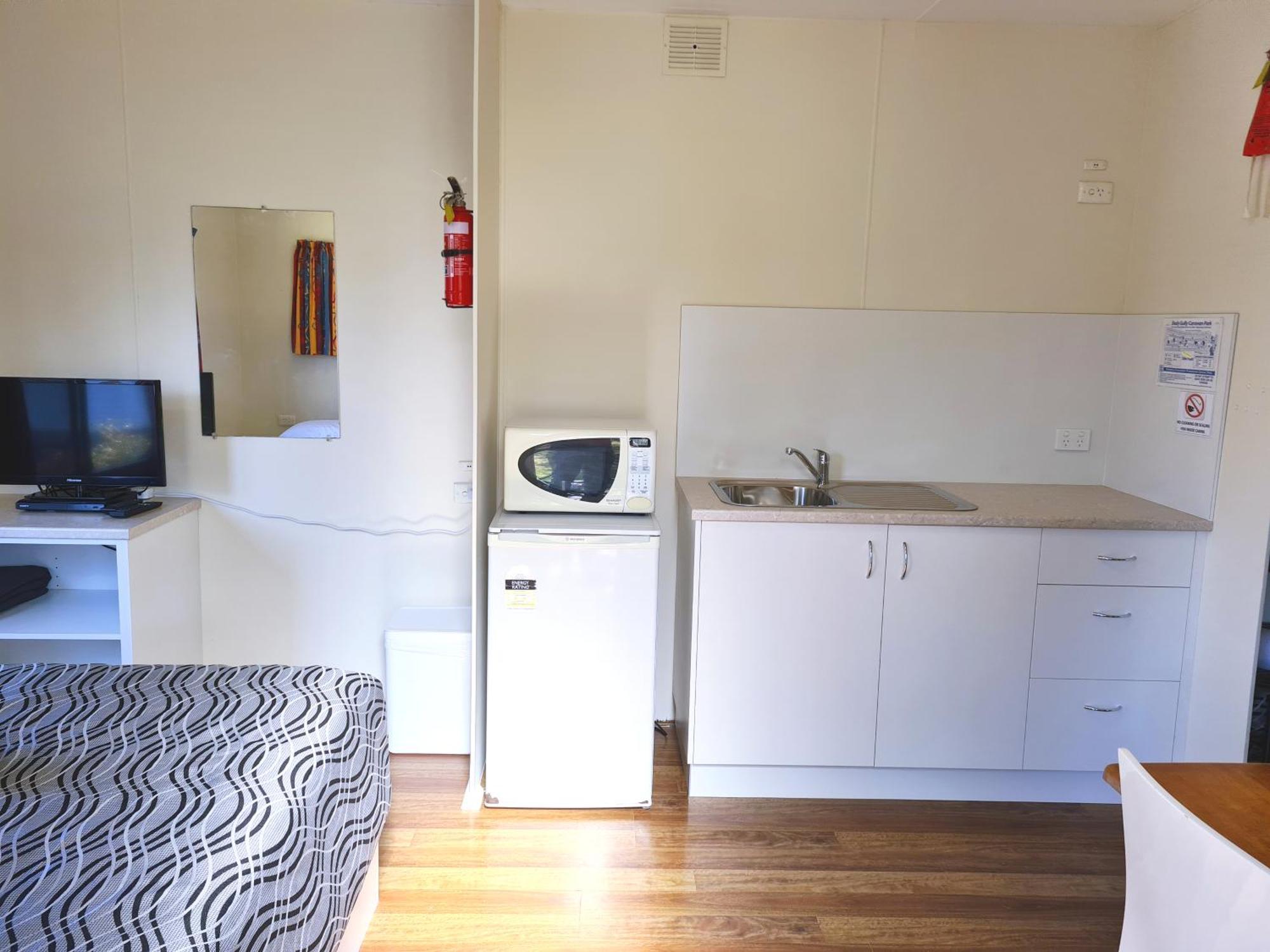 Mallacoota'S Shady Gully Caravan Park Экстерьер фото